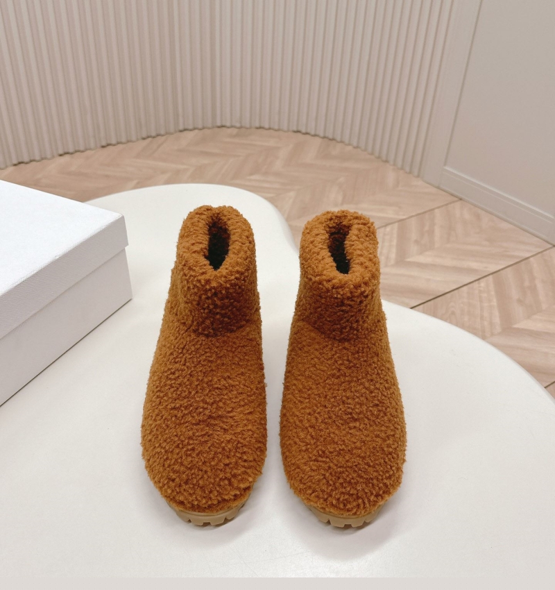 Pra*a boots